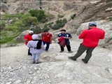 نجاتگران هلال احمر خانم گمشده در ارتفاعات دارآباد رانجات دادند