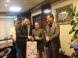 اهتزار پرچم مقدس حسینی علیه السلام در ارتفاعات قفقاز توسط کوهنورد شمیرانی