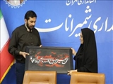 تجلیل فرماندار شمیرانات از عوامل نمایشگاه نقاش محرمی 