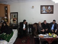 عیادت فرماندار شمیرانات از پدر و مادر شهید سعید آقابیک در روستای ایگل