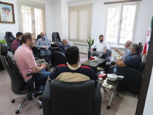 نشست بخشدار لواسانات با زنبورداران