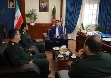 دیدار فرماندهان سپاه نواحی مقاومت بسیج شهرستان با فرماندار شمیرانات